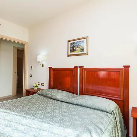 Regina Elena 公寓式酒店 奧爾比亞